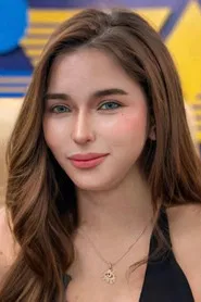 Roxanne De Vera