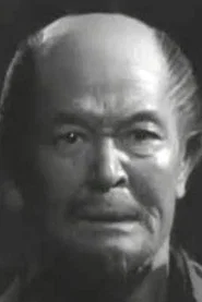 春路謙作