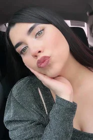 Yahan González