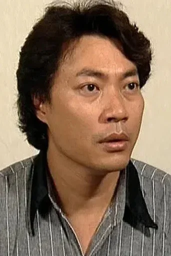 梁琛荣