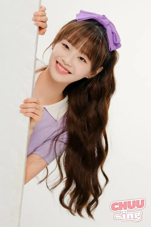 CHUU-ing постер