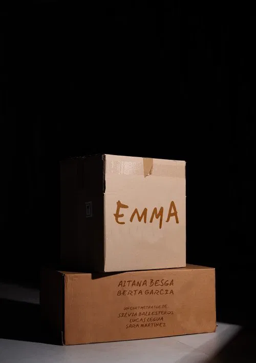 Emma постер