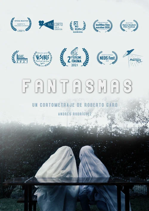 Fantasmas постер