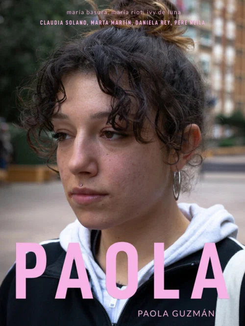 Paola постер