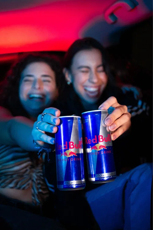 RedBull: Volta às aulas постер