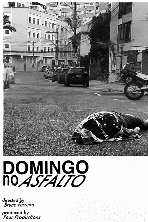 Domingo no Asfalto постер