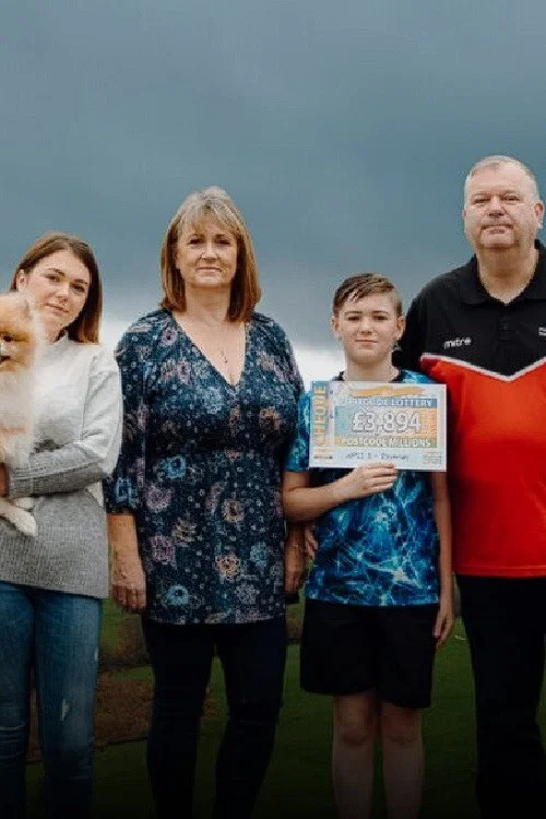 The Welsh Valley That Won the Lottery постер