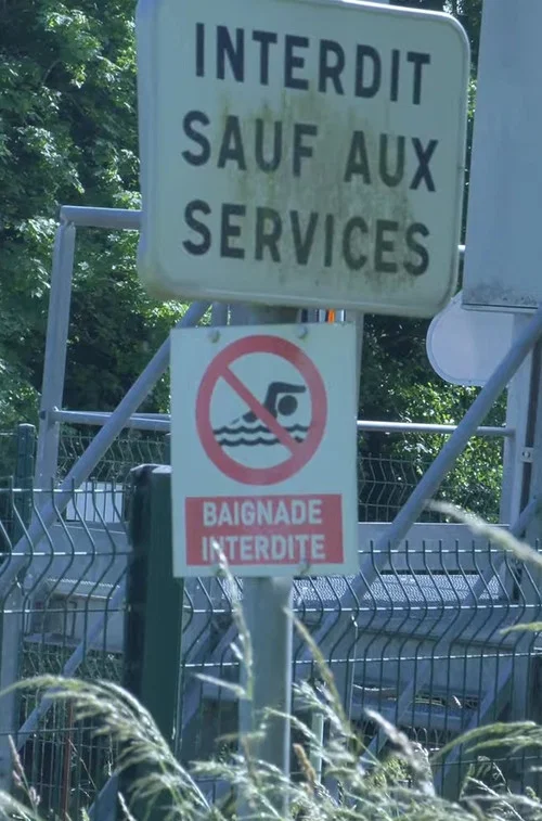 Baignade Interdite постер