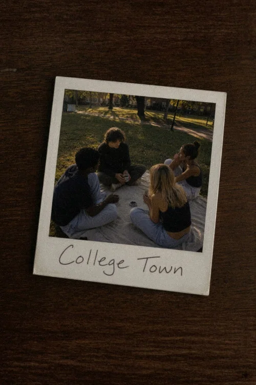 College Town постер