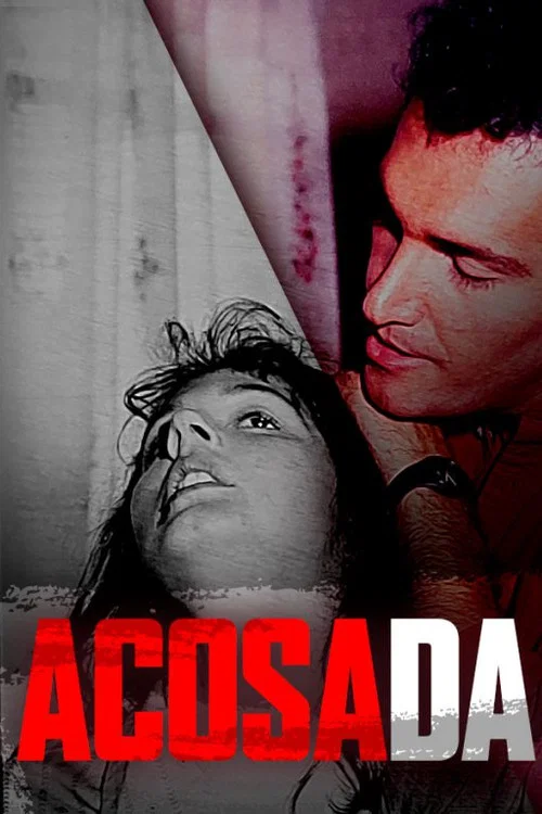 Acosada постер