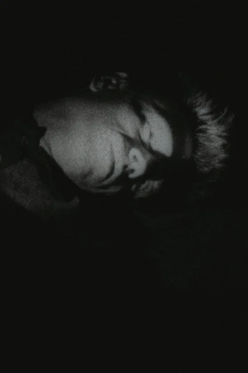 The Guy on the Bed постер