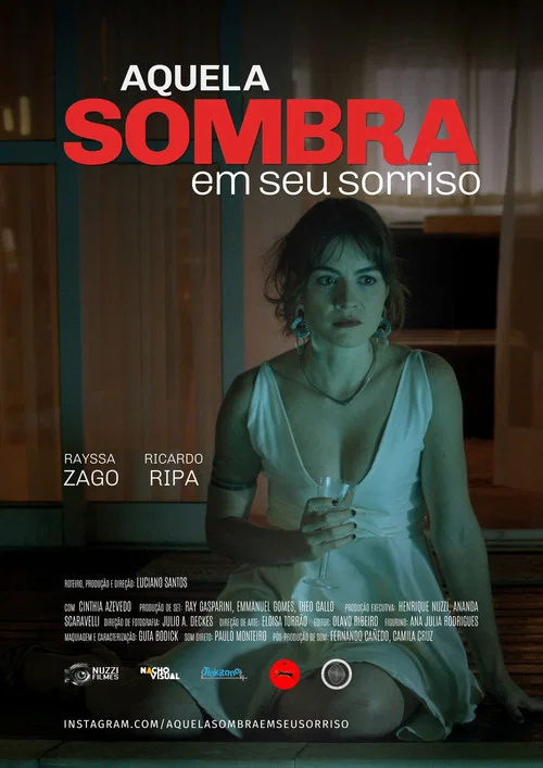 Aquela Sombra Em Seu Sorriso постер