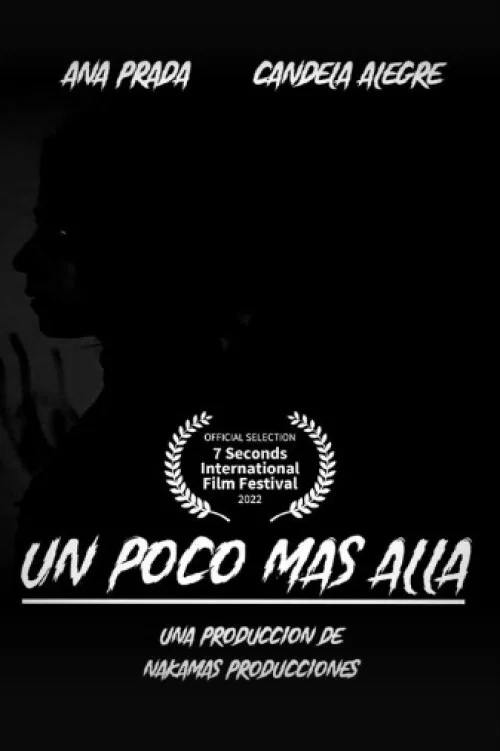 Un poco más allá постер