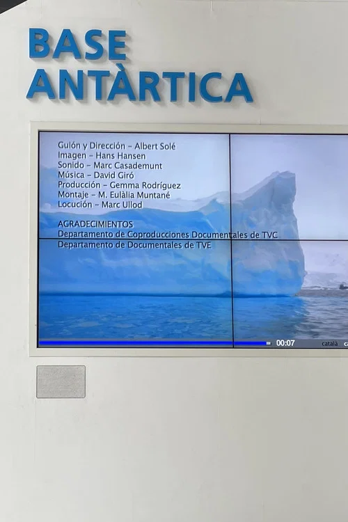 Base Antàrtica постер