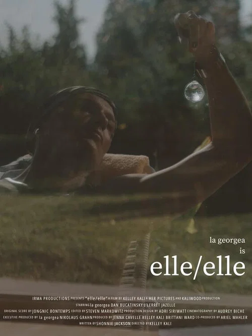 elle/elle постер