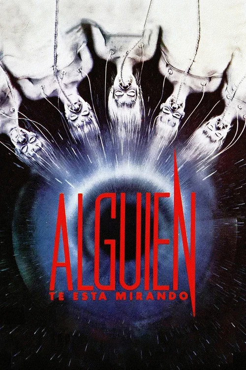 Alguien te está mirando постер