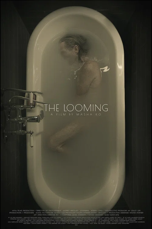 The Looming постер