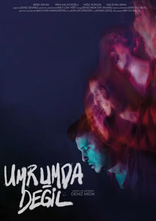 Umrumda Değil постер