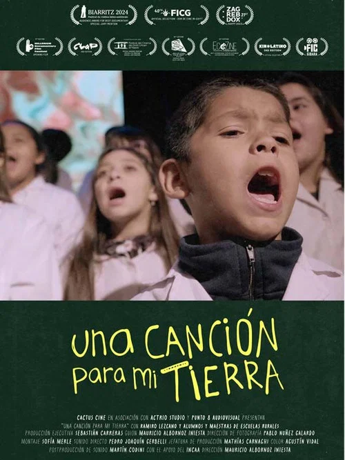 Una canción para mi tierra постер