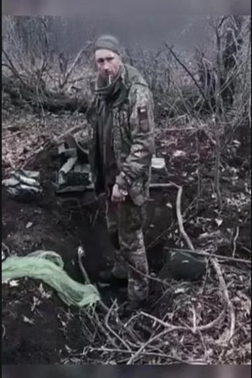 俄乌战争 постер