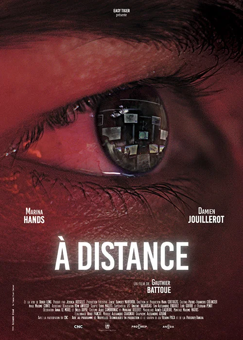 À distance постер
