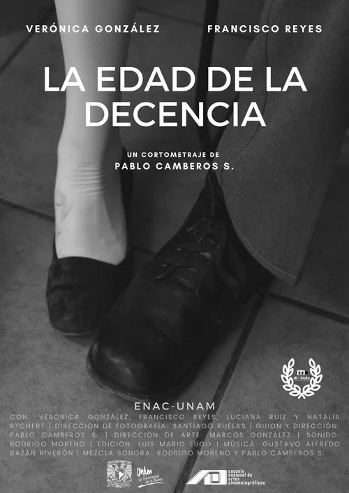 La edad de la decencia постер