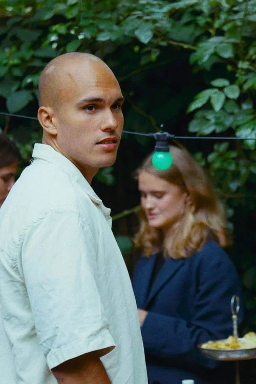 Jeg Vågnede Af Solen постер