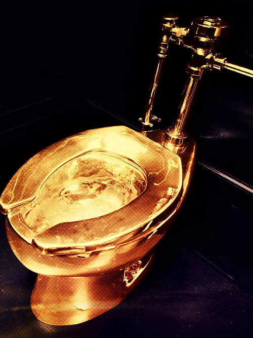 The Golden Toilet Heist постер