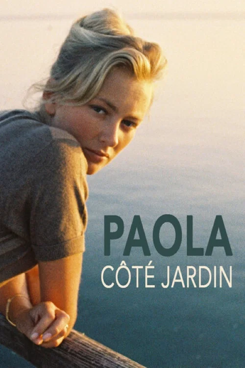 Paola, côté jardin постер