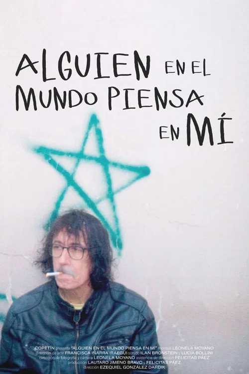 Alguien en el mundo piensa en mí постер