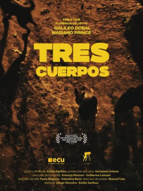 Tres Cuerpos постер
