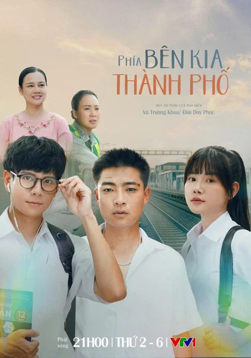 Phía bên kia thành phố постер