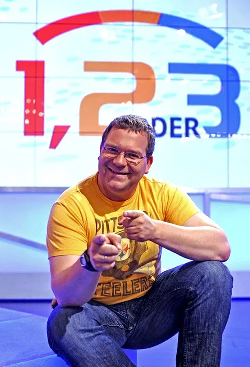 1, 2 oder 3 постер