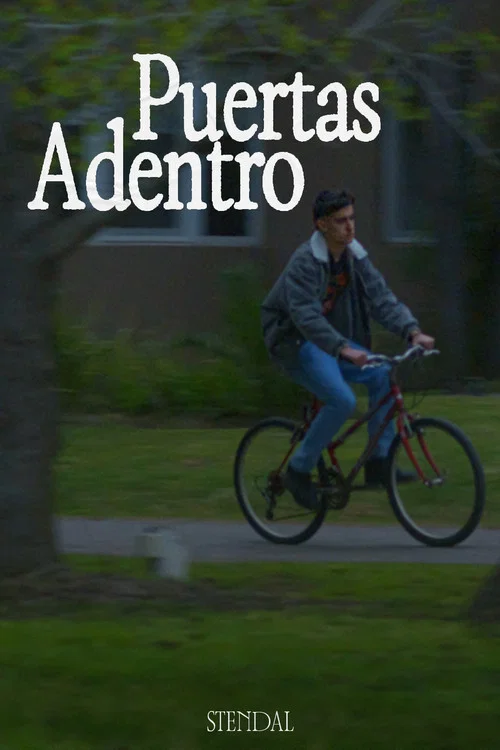 Puertas adentro постер