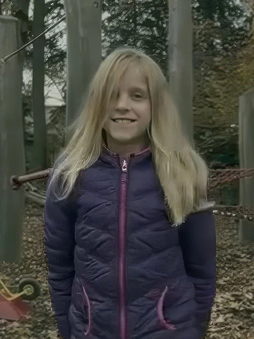Emma постер