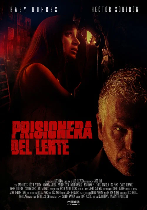 Prisionera del lente постер