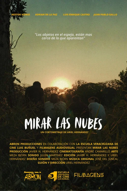 Mirar las Nubes постер