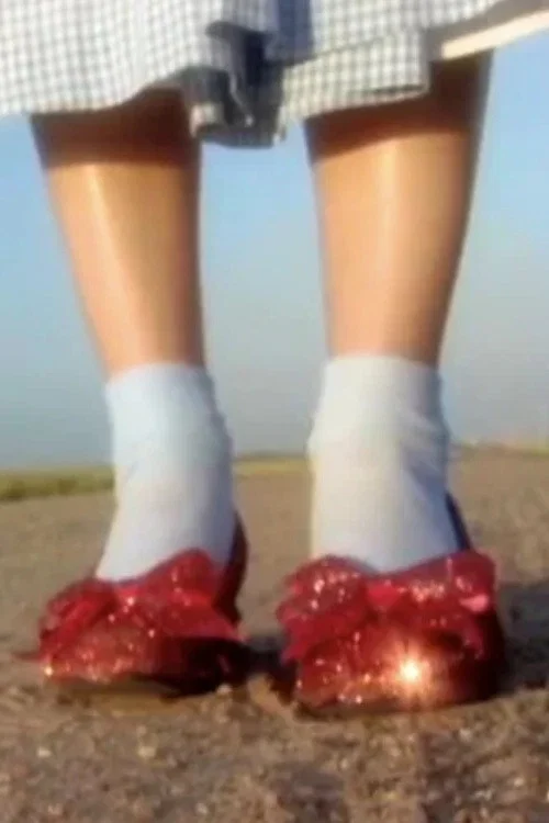Being Dorothy постер