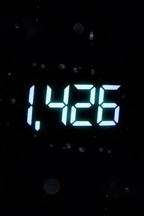 1,426 постер