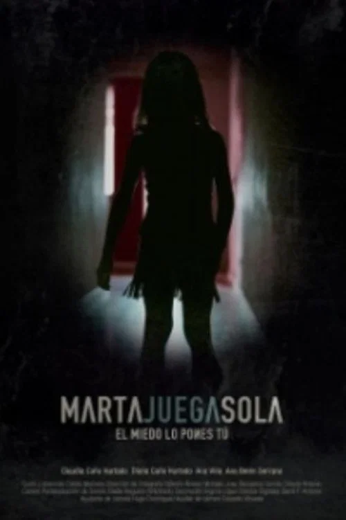 Marta juega sola постер