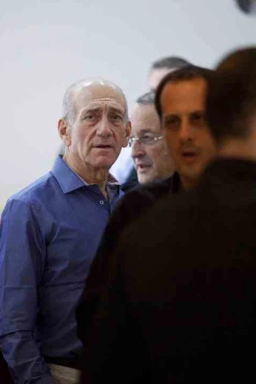 Olmert – Concealed Documentary постер