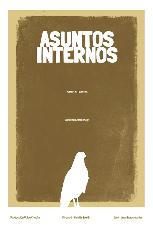 Asuntos internos постер