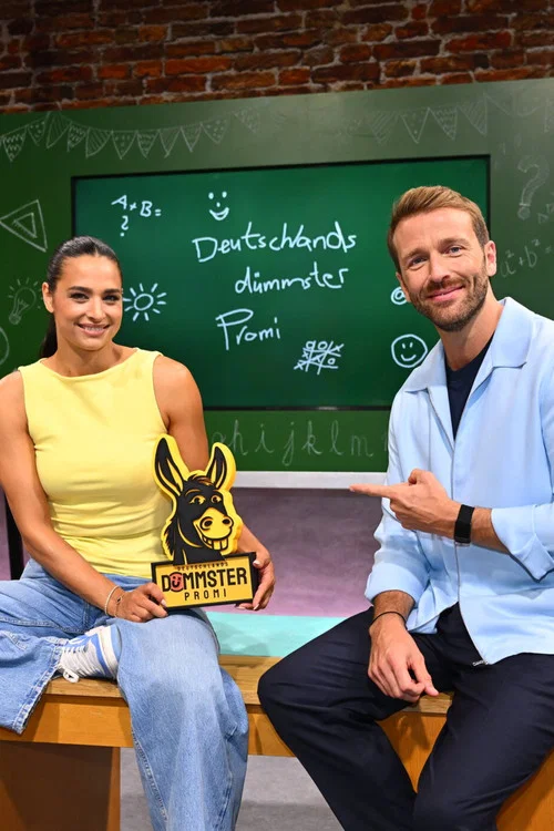 Deutschlands dümmster Promi постер