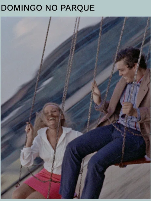 Domingo no Parque постер