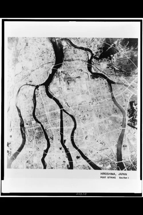 Hiroshima, mon amour постер