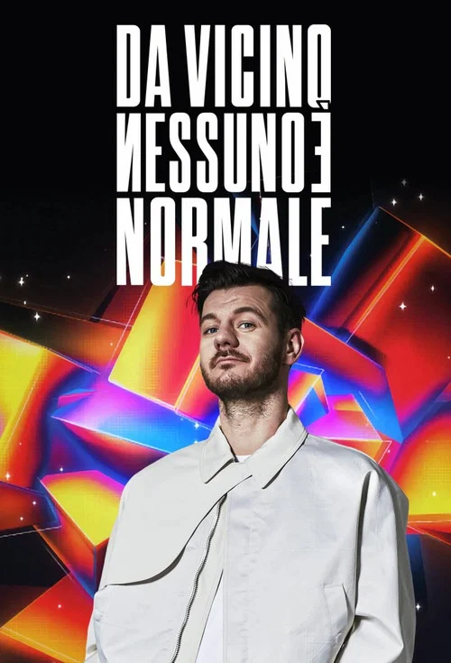 Da vicino nessuno è normale постер