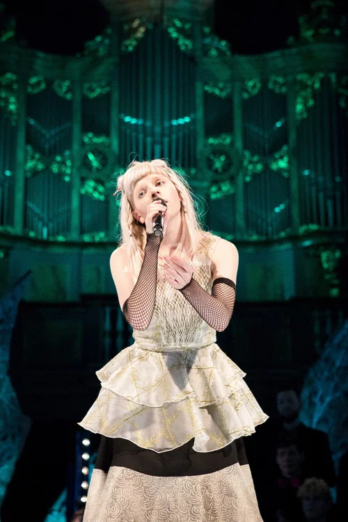 Konsert med Aurora fra Nidarosdomen постер