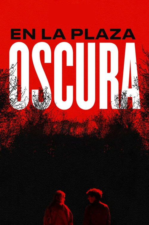 En la plaza oscura постер