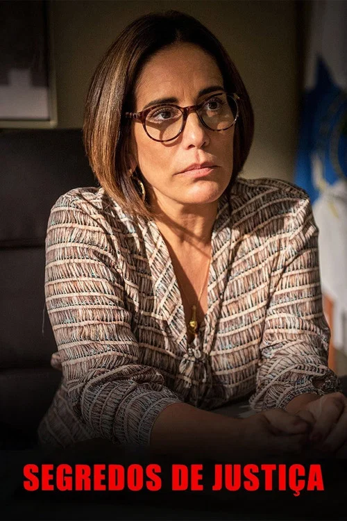 Segredos de Justiça постер