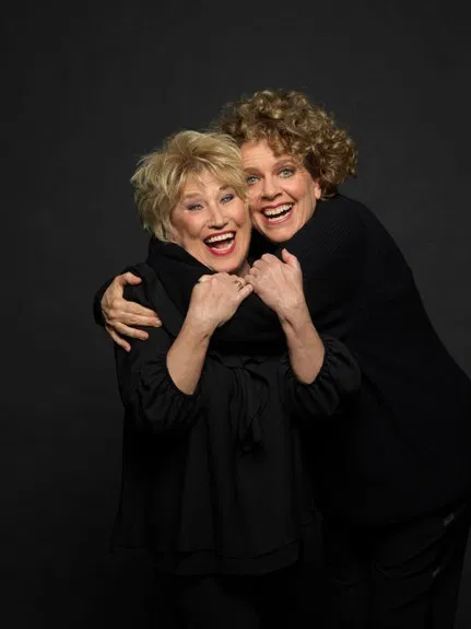 Jenny Arean & Brigitte Kaandorp: Gedeelde Smart постер